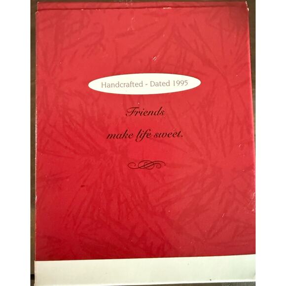 Hallmark 1995 Delivering Kisses Ornament Hershey’s Mice Wheelbarrow w/ Box - Picture 2 of 3